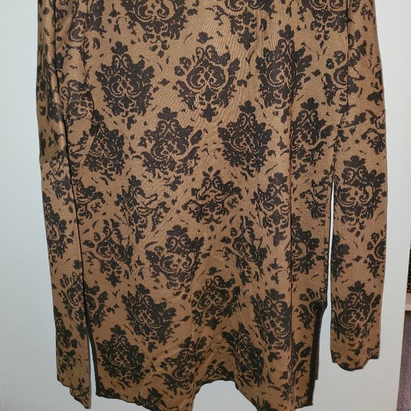 Lysse Damask Cowl Neck Tunic Length sweater - Picture 5 of 5